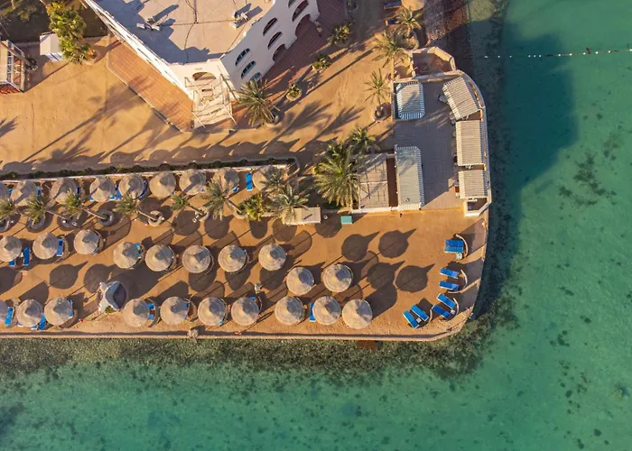 אתר נופש Bel Air Azur (adults Only) הורגהדה