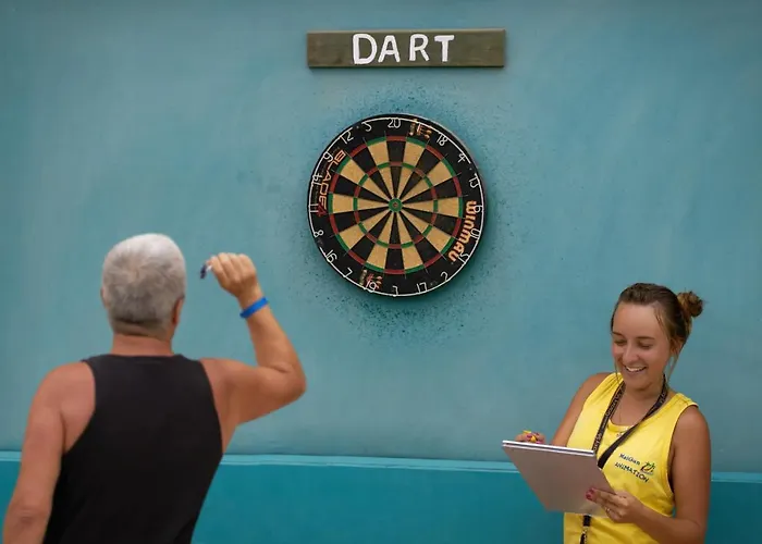 אתר נופש Bel Air Azur (adults Only) הורגהדה